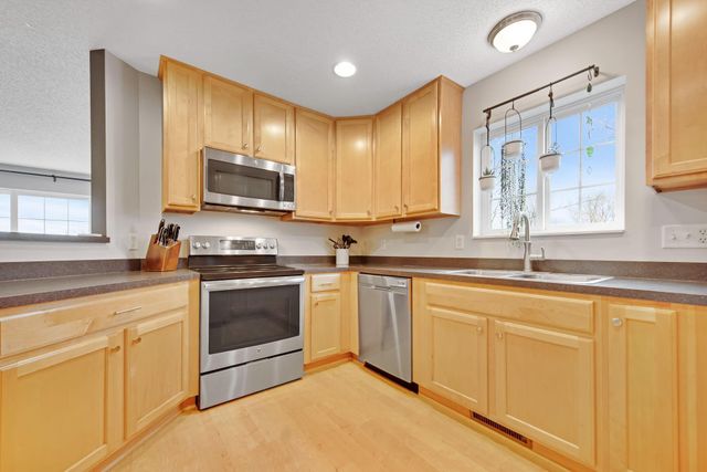 18636 Joplin Avenue 104, Lakeville, MN 55044