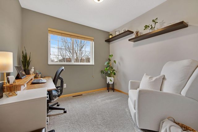 18636 Joplin Avenue 104, Lakeville, MN 55044