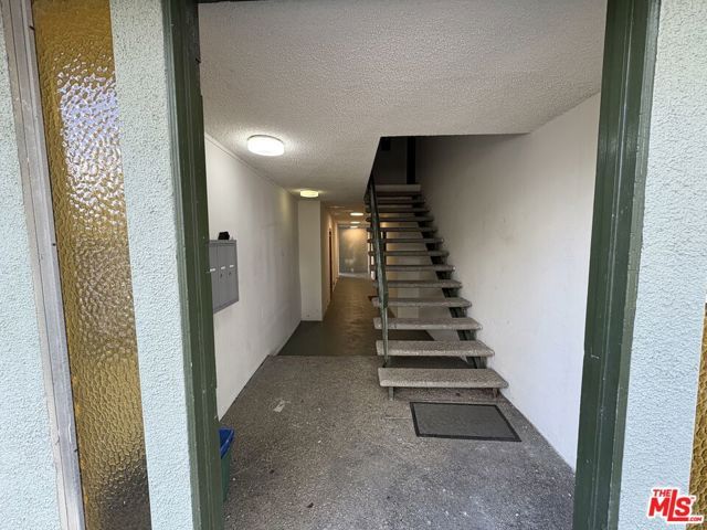 836 Ashland Avenue, Santa Monica, CA 90405