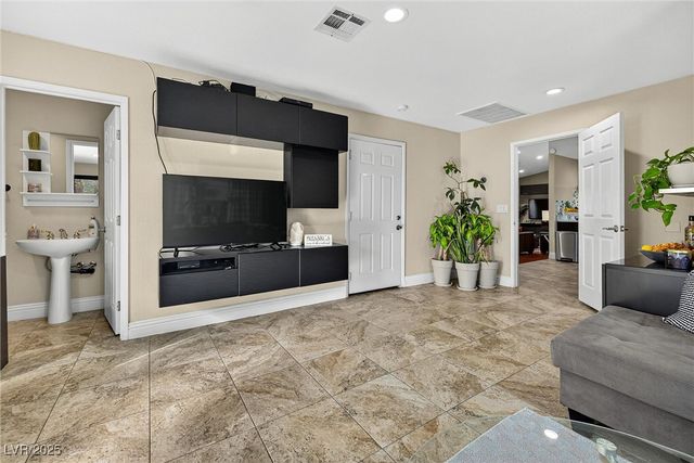 3183 Ramrod Street, Las Vegas, NV 89108