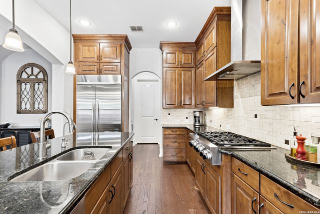 7807 LADO BUENO, San Antonio, TX 78209