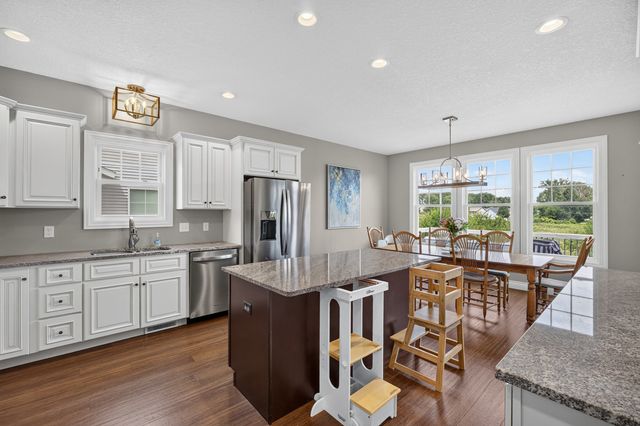 6201 Lillie Avenue, Davenport, IA 52806