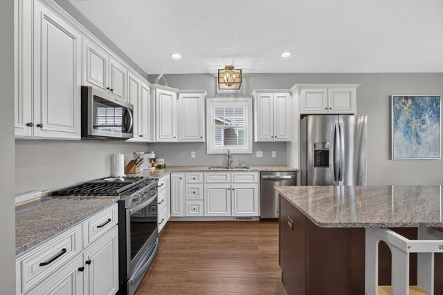 6201 Lillie Avenue, Davenport, IA 52806