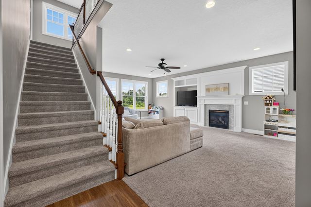 6201 Lillie Avenue, Davenport, IA 52806
