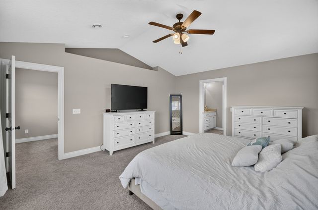 6201 Lillie Avenue, Davenport, IA 52806
