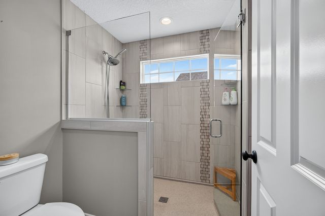 6201 Lillie Avenue, Davenport, IA 52806
