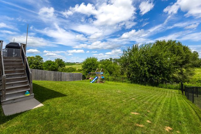 6201 Lillie Avenue, Davenport, IA 52806