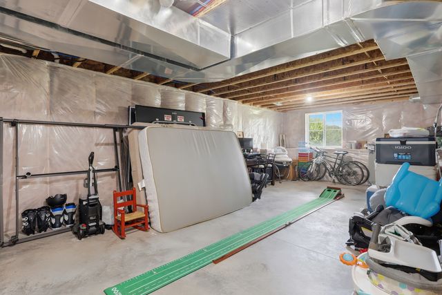 6201 Lillie Avenue, Davenport, IA 52806