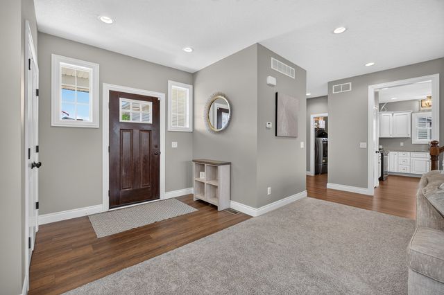 6201 Lillie Avenue, Davenport, IA 52806