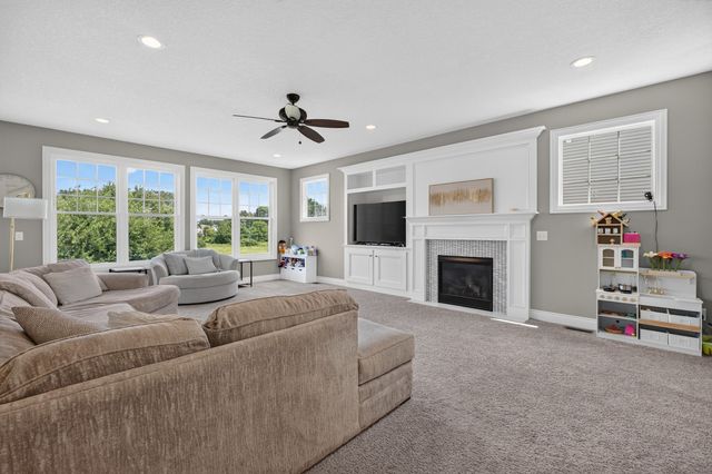 6201 Lillie Avenue, Davenport, IA 52806