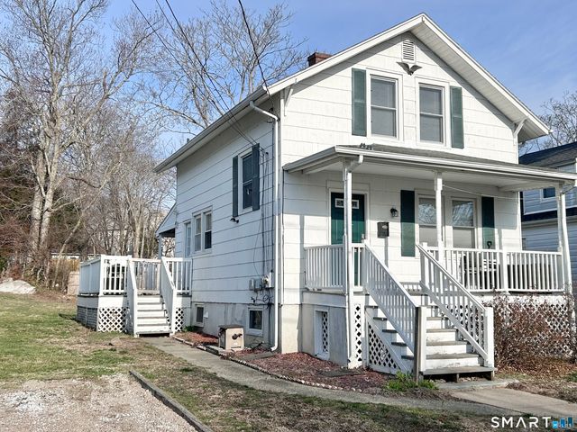 26 Crescent Street, New London, CT 06320