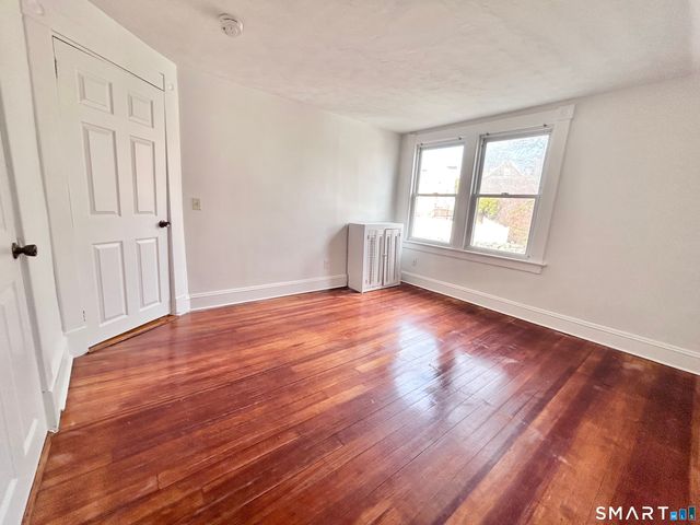 26 Crescent Street, New London, CT 06320