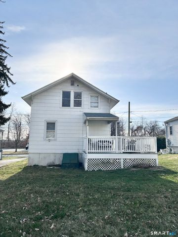 26 Crescent Street, New London, CT 06320