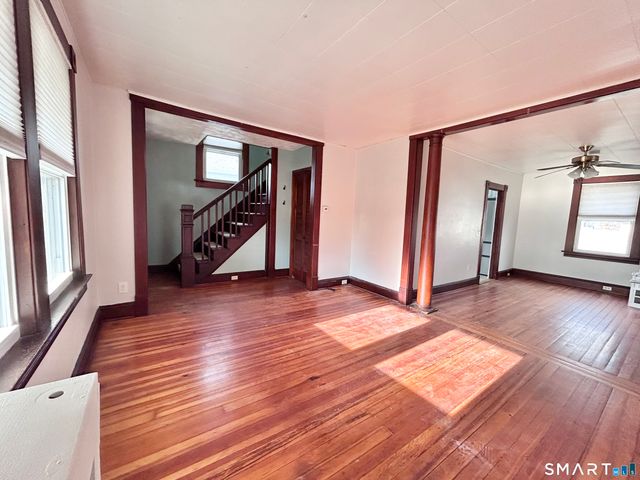 26 Crescent Street, New London, CT 06320