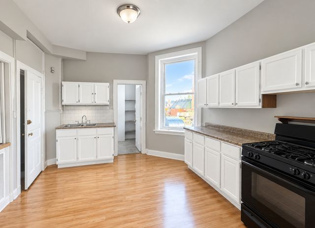 1854 S Ashland Avenue 2R, Chicago, IL 60608