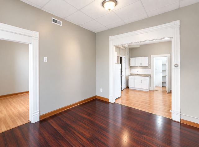 1854 S Ashland Avenue 2R, Chicago, IL 60608