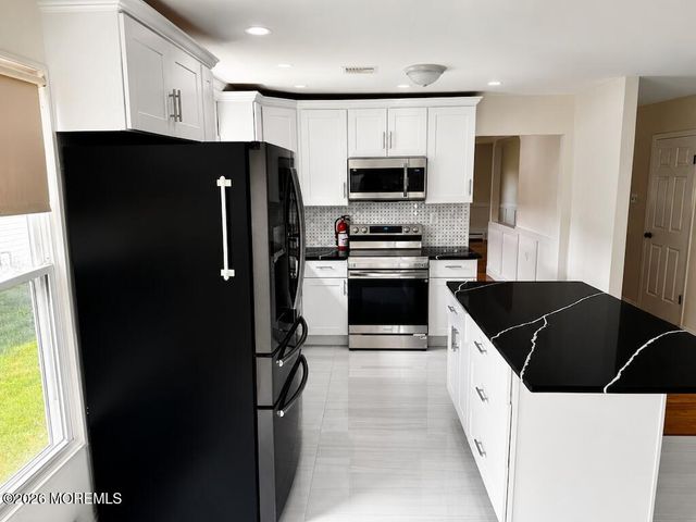 331 Barbados Drive N, Toms River, NJ 08757