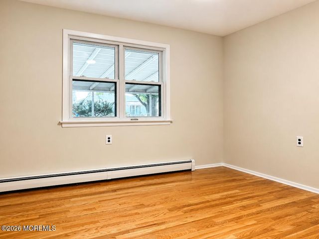 331 Barbados Drive N, Toms River, NJ 08757