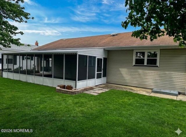 331 Barbados Drive N, Toms River, NJ 08757