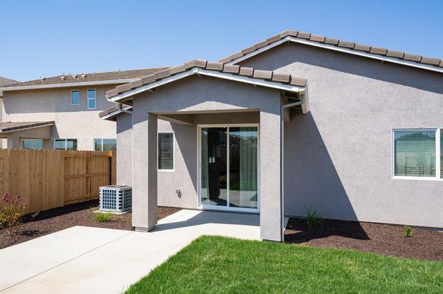 10191 Ragan Dr, Elk Grove, CA 95757