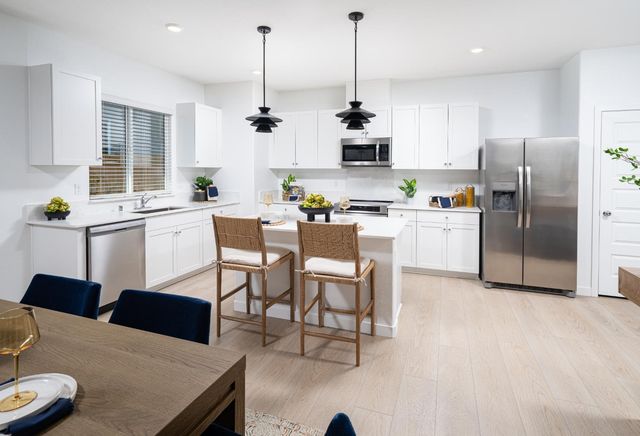 10191 Ragan Dr, Elk Grove, CA 95757