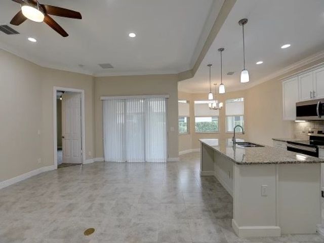 7474 Great Oak Place, Vero Beach, FL 32966