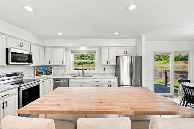 10201 209th Street N, Forest Lake, MN 55025