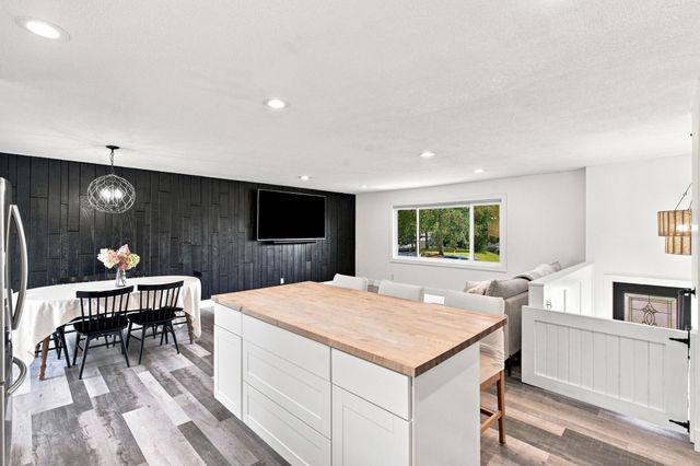 10201 209th Street N, Forest Lake, MN 55025