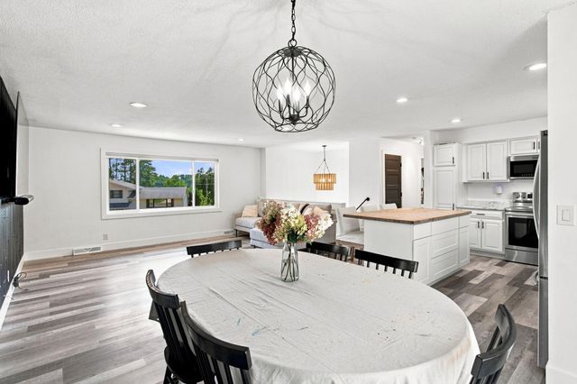 10201 209th Street N, Forest Lake, MN 55025