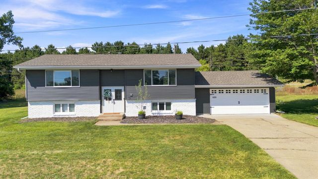 10201 209th Street N, Forest Lake, MN 55025