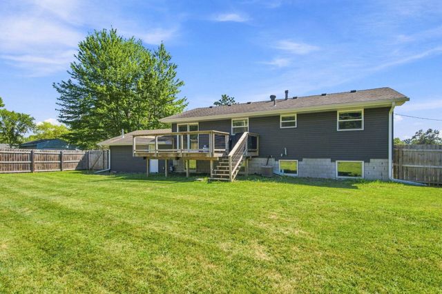 10201 209th Street N, Forest Lake, MN 55025