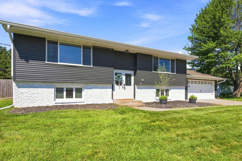 10201 209th Street N, Forest Lake, MN 55025 — photo 4