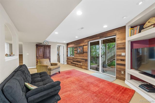 10528 Applebrook Circle, Highlands Ranch, CO 80130