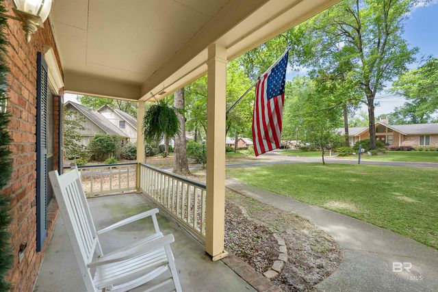 710 Holly Drive, Fairhope, AL 36532