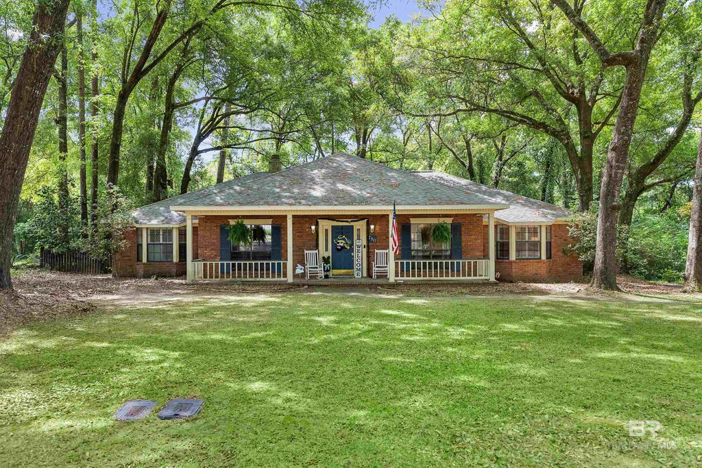 710 Holly Drive, Fairhope, AL 36532