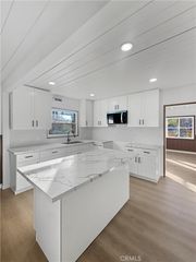 41809 22nd St W, Palmdale, CA 93551