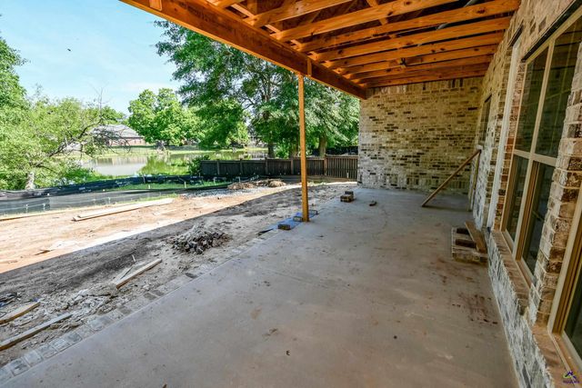 102 Rinns Way, Perry, GA 31069