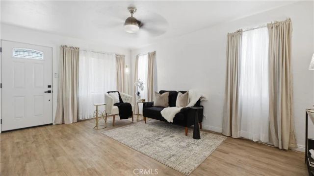 215 N Mcclay, Santa Ana, CA 92701