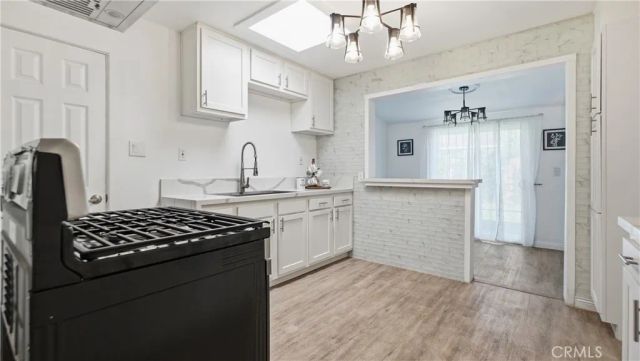 215 N Mcclay, Santa Ana, CA 92701