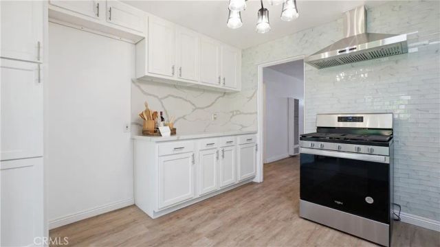 215 N Mcclay, Santa Ana, CA 92701