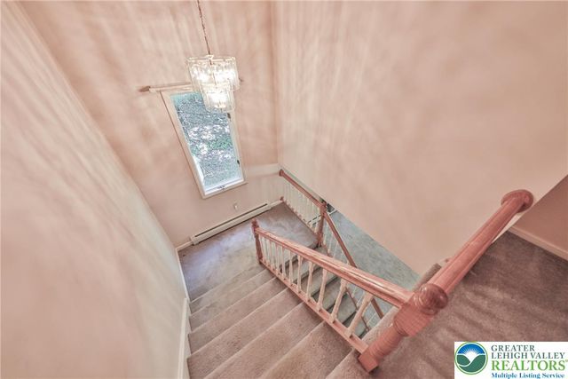 152 Inverhouse Road, Price Twp, PA 18332
