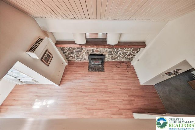 152 Inverhouse Road, Price Twp, PA 18332