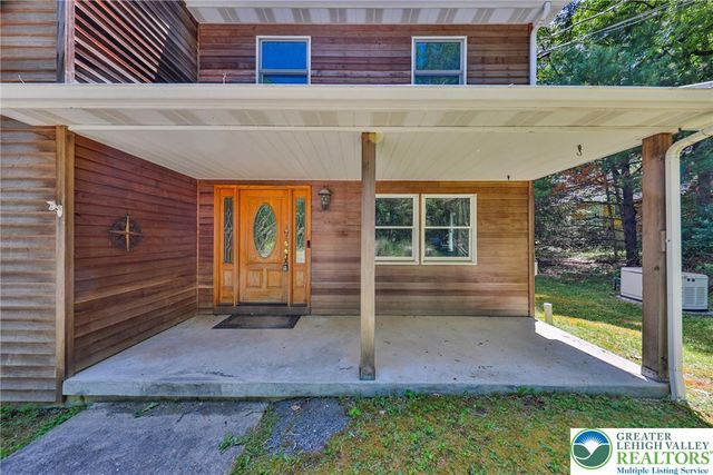 152 Inverhouse Road, Price Twp, PA 18332