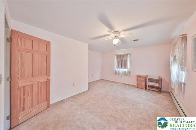 152 Inverhouse Road, Price Twp, PA 18332