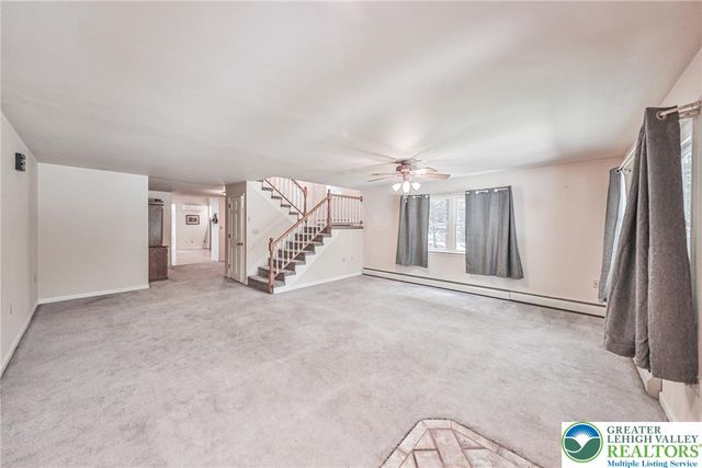 152 Inverhouse Road, Price Twp, PA 18332