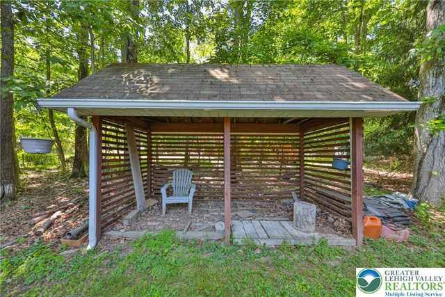 152 Inverhouse Road, Price Twp, PA 18332