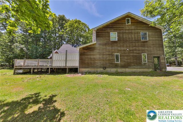 152 Inverhouse Road, Price Twp, PA 18332