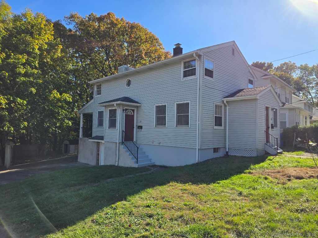 29 Courtland Avenue, Waterbury, CT 06705