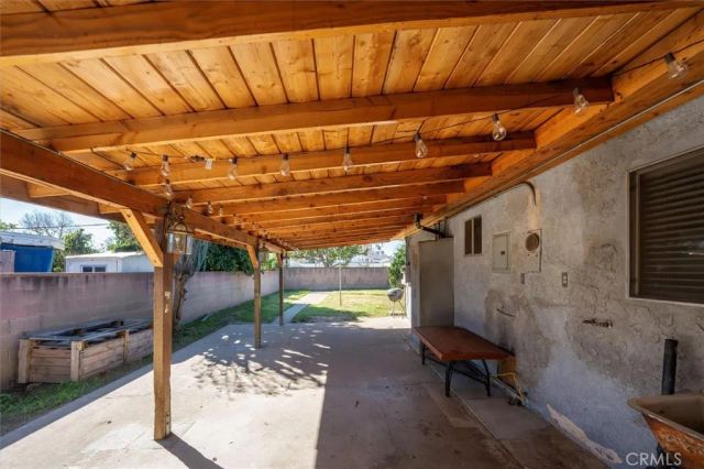 1540 Pico, San Fernando, CA 91340