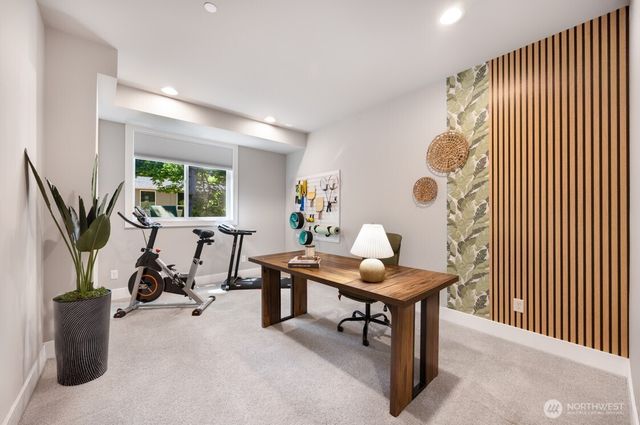 8021 NE 127th Lane, Kirkland, WA 98034